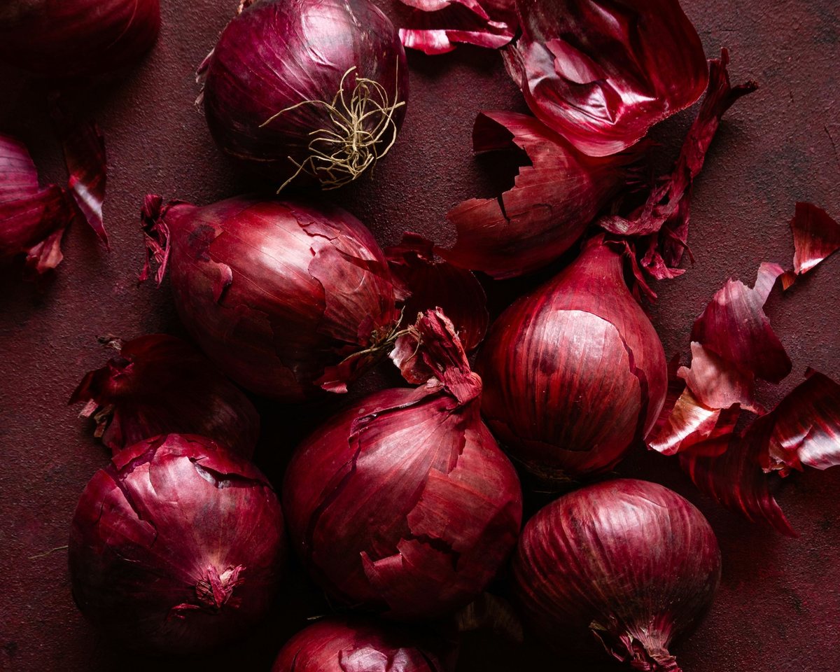 Fresh red onions